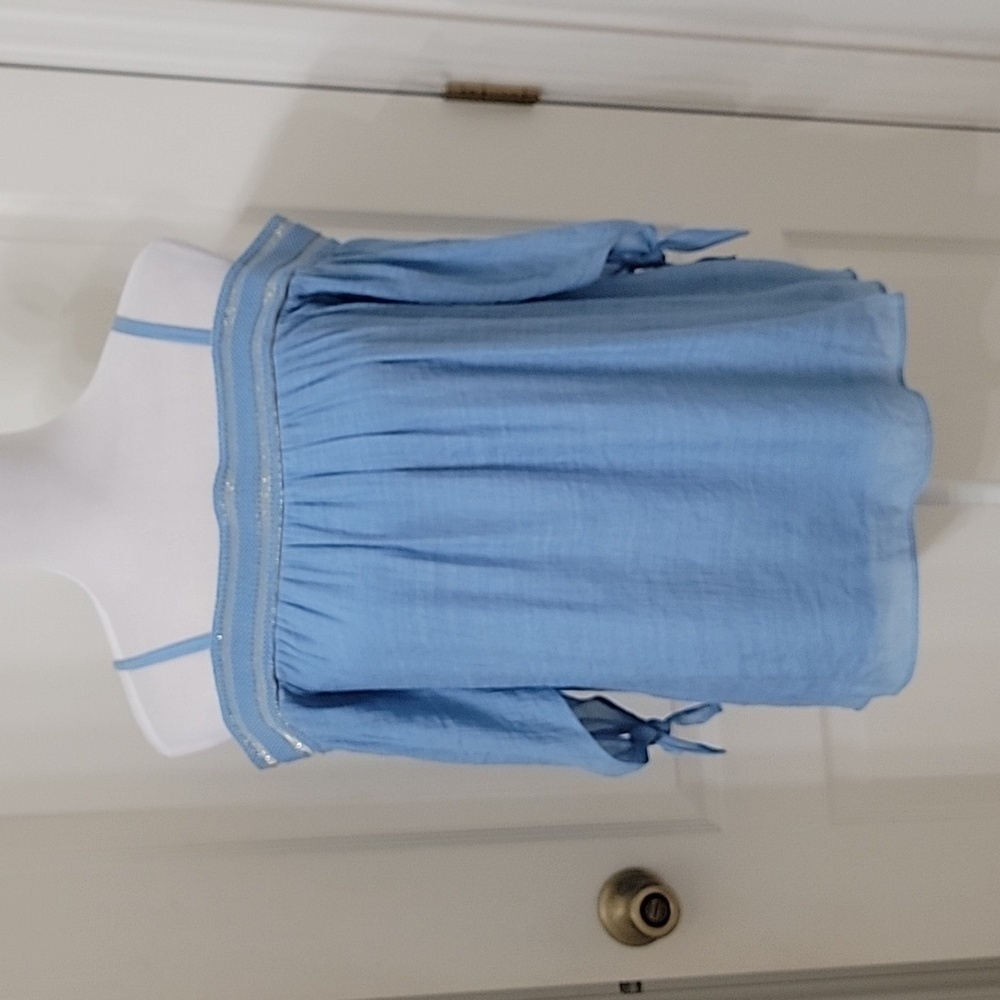 Thalia Sodi Size XS Light Blue with Gold Accent Halter / Cold Shoulder Top, EUC